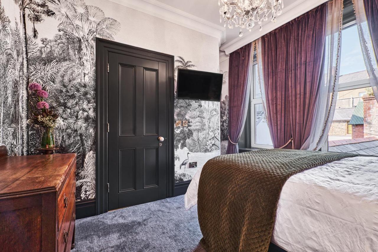 ロンドンデリー The Lawrence Bed & Breakfast エクステリア 写真