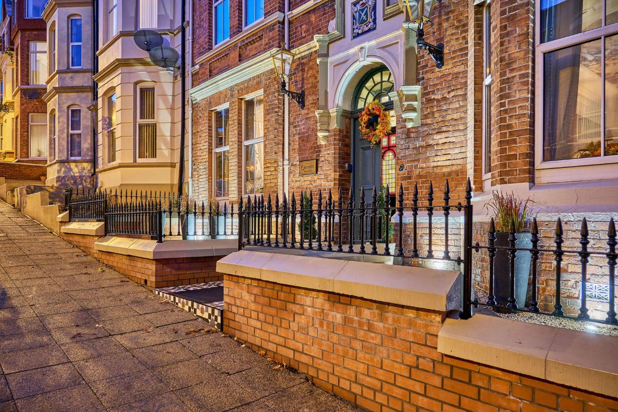 ロンドンデリー The Lawrence Bed & Breakfast エクステリア 写真